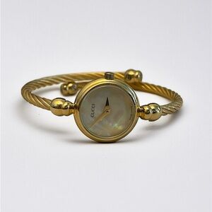 Vintage Gucci Watch Twisted Rope Cable Band Mother of Pearl Dial